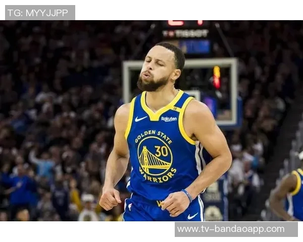 克尼佩尔本赛季预计三分球命中289个超越库里新秀赛季的166记纪录 克尼佩尔本赛季预计三分球命中289个超越库里新秀赛季的166记纪录