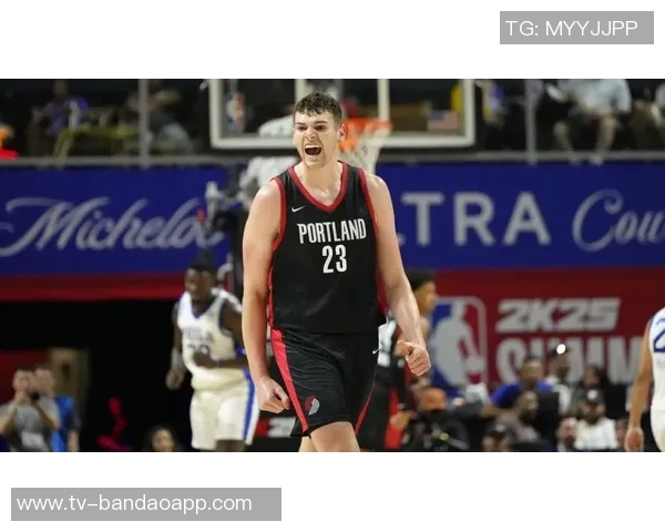 斯普利特点评克林根表现起伏但护筐篮板能力突出终结能力有所提升 斯普利特点评克林根表现起伏但护筐篮板能力突出终结能力有所提升