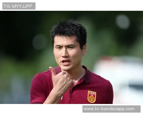 国足主帅邵佳一将在广东肇庆召开媒体见面会，期待新征程的启航