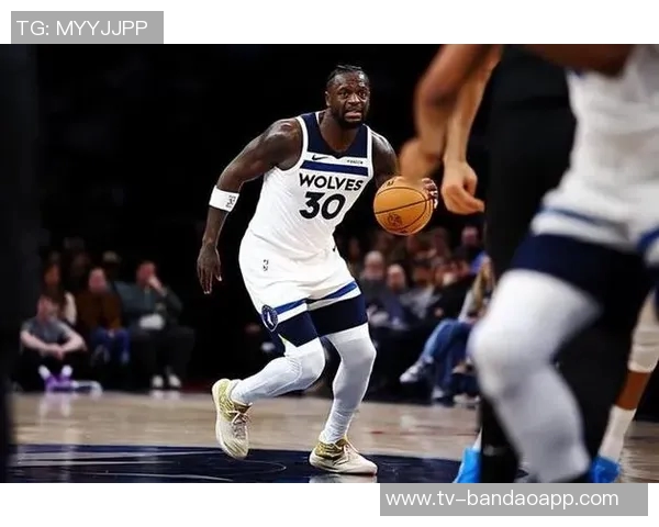 兰德尔全场最高29分表现抢眼第二节独得16分助力球队胜利