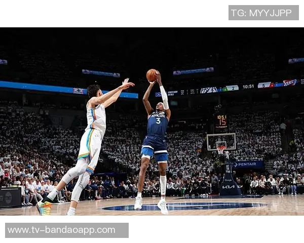 麦克丹尼尔斯高效表现16投7中贡献18分6篮板6助攻助球队取得胜利 麦克丹尼尔斯高效表现16投7中贡献18分6篮板6助攻助球队取得胜利